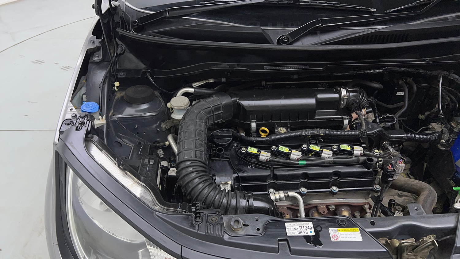 Used 2022 Maruti Suzuki Ignis Sigma 1.2 MT Petrol Manual engine ENGINE RIGHT SIDE VIEW