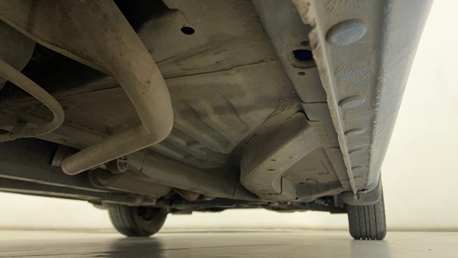 Used 2014 Honda Amaze 1.2 S i-VTEC Petrol Manual extra REAR RIGHT UNDERBODY VIEW