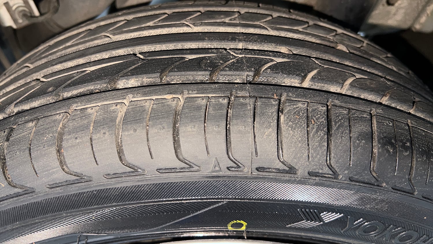 Used 2018 Mahindra KUV100 NXT K6 Plus 6 STR Petrol Manual tyres LEFT REAR TYRE TREAD VIEW