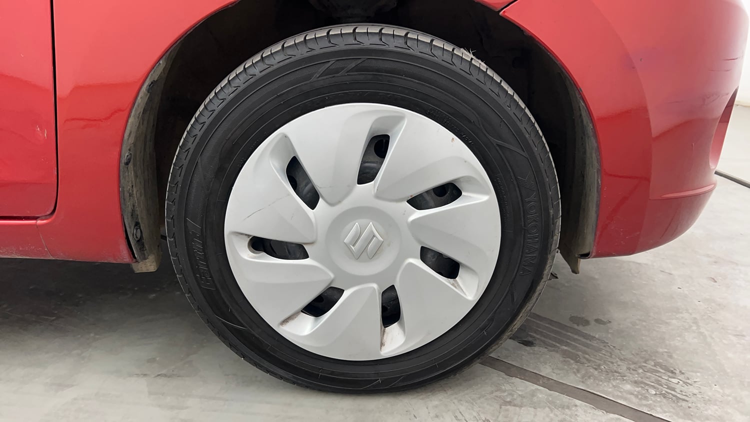 Used 2015 Maruti Suzuki Celerio VXi Petrol Manual tyres RIGHT FRONT TYRE RIM VIEW