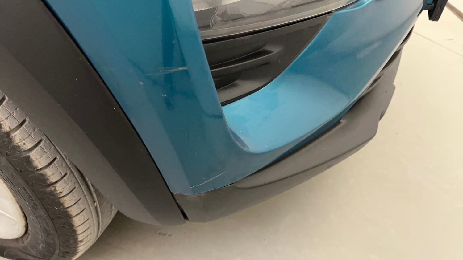 Used 2021 Renault Kwid RXL Petrol Manual dents MINOR SCRATCH
