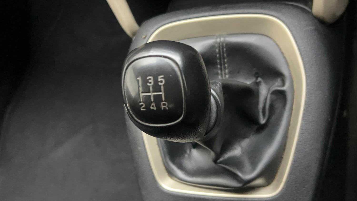 Used 2020 Hyundai Santro Asta Petrol Manual interior GEAR  KNOB VIEW