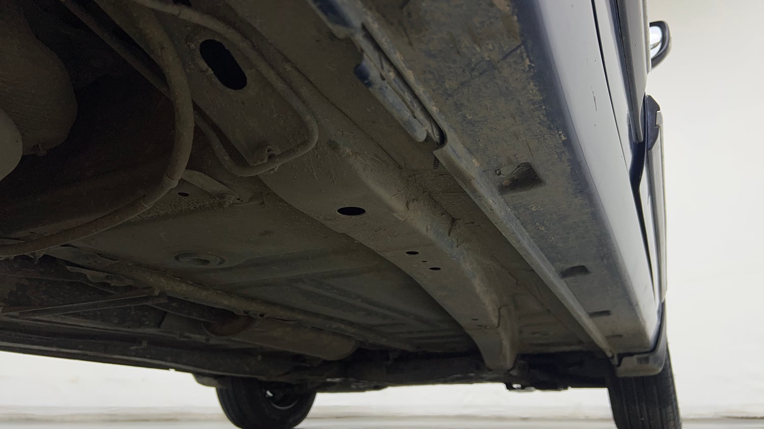 Used 2018 Maruti Suzuki Baleno Delta 1.2 Petrol Manual extra REAR RIGHT UNDERBODY VIEW