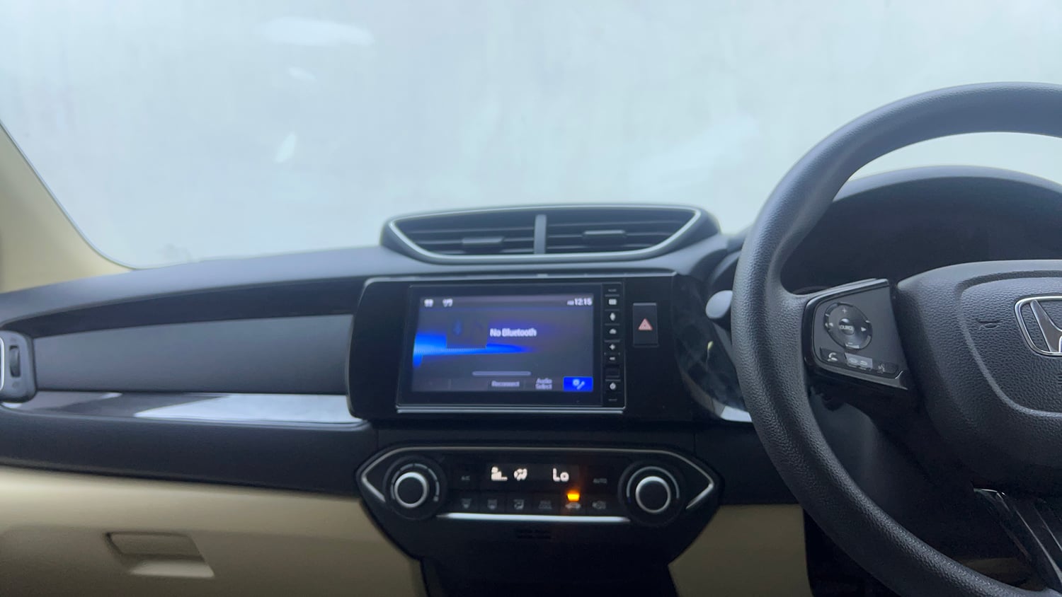Used 2020 Honda Amaze 1.2 VX MT Petrol Petrol Manual interior MUSIC SYSTEM & AC CONTROL VIEW