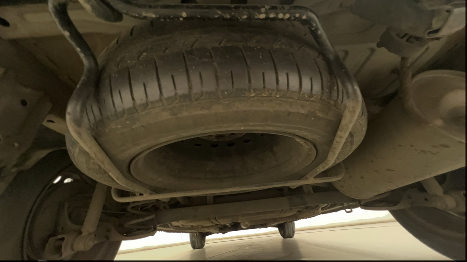Used 2015 Maruti Suzuki Ertiga VXI CNG (Outside Fitted) Cng Manual tyres SPARE TYRE VIEW