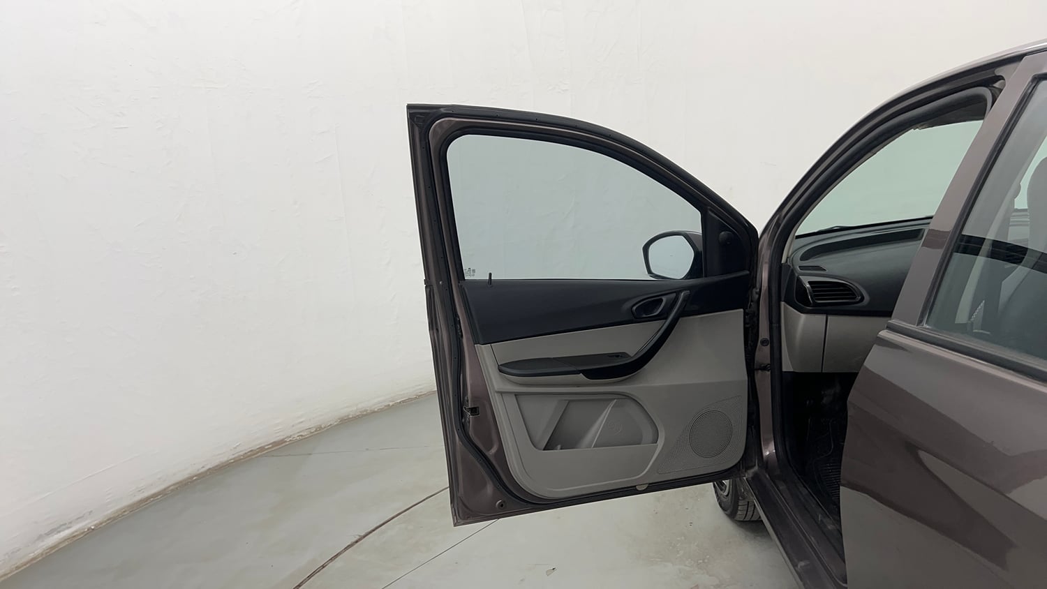 Used 2018 Tata Tiago Revotron XT Petrol Manual interior LEFT FRONT DOOR OPEN VIEW