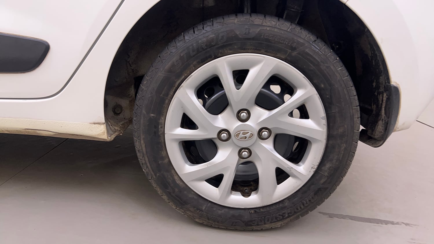 Used 2019 Hyundai Grand i10 Sportz 1.2 Kappa VTVT Petrol Manual tyres LEFT REAR TYRE RIM VIEW