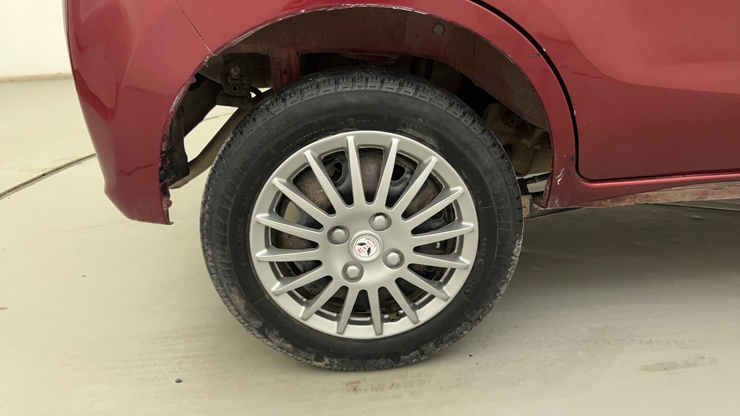 Used 2016 Maruti Suzuki Alto K10 VXi Petrol Manual tyres RIGHT REAR TYRE RIM VIEW