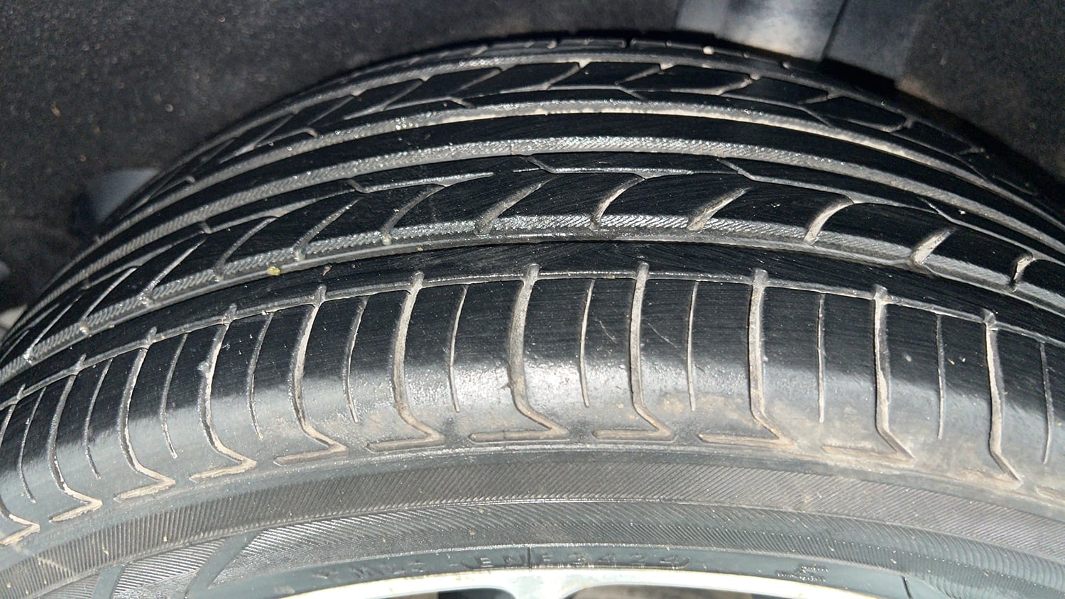 Used 2020 Maruti Suzuki Baleno Zeta Petrol Manual tyres LEFT REAR TYRE TREAD VIEW