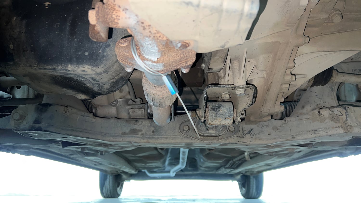 Used 2020 Hyundai Santro Asta Petrol Manual extra FRONT LEFT UNDERBODY VIEW