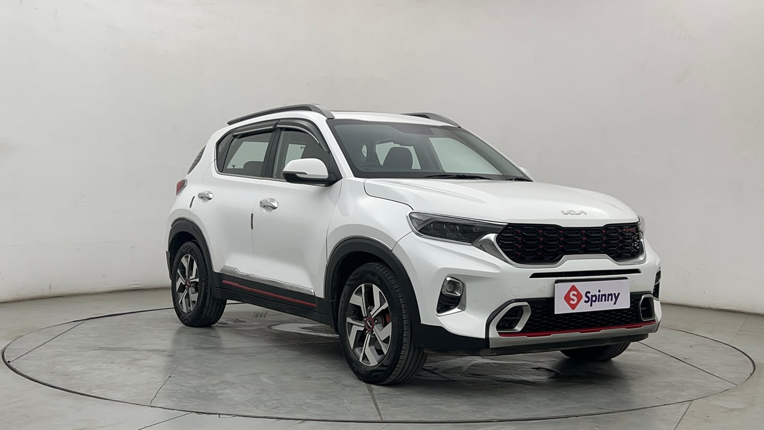 Used 2022 Kia Sonet GTX Plus 1.5 AT Diesel Automatic exterior RIGHT FRONT CORNER VIEW