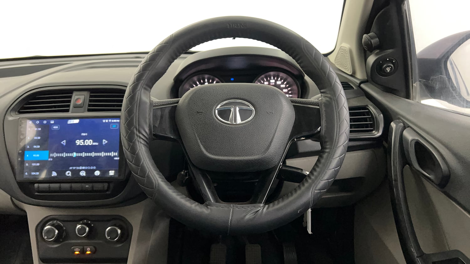 Used 2018 Tata Tiago Revotron XT Petrol Manual interior STEERING VIEW