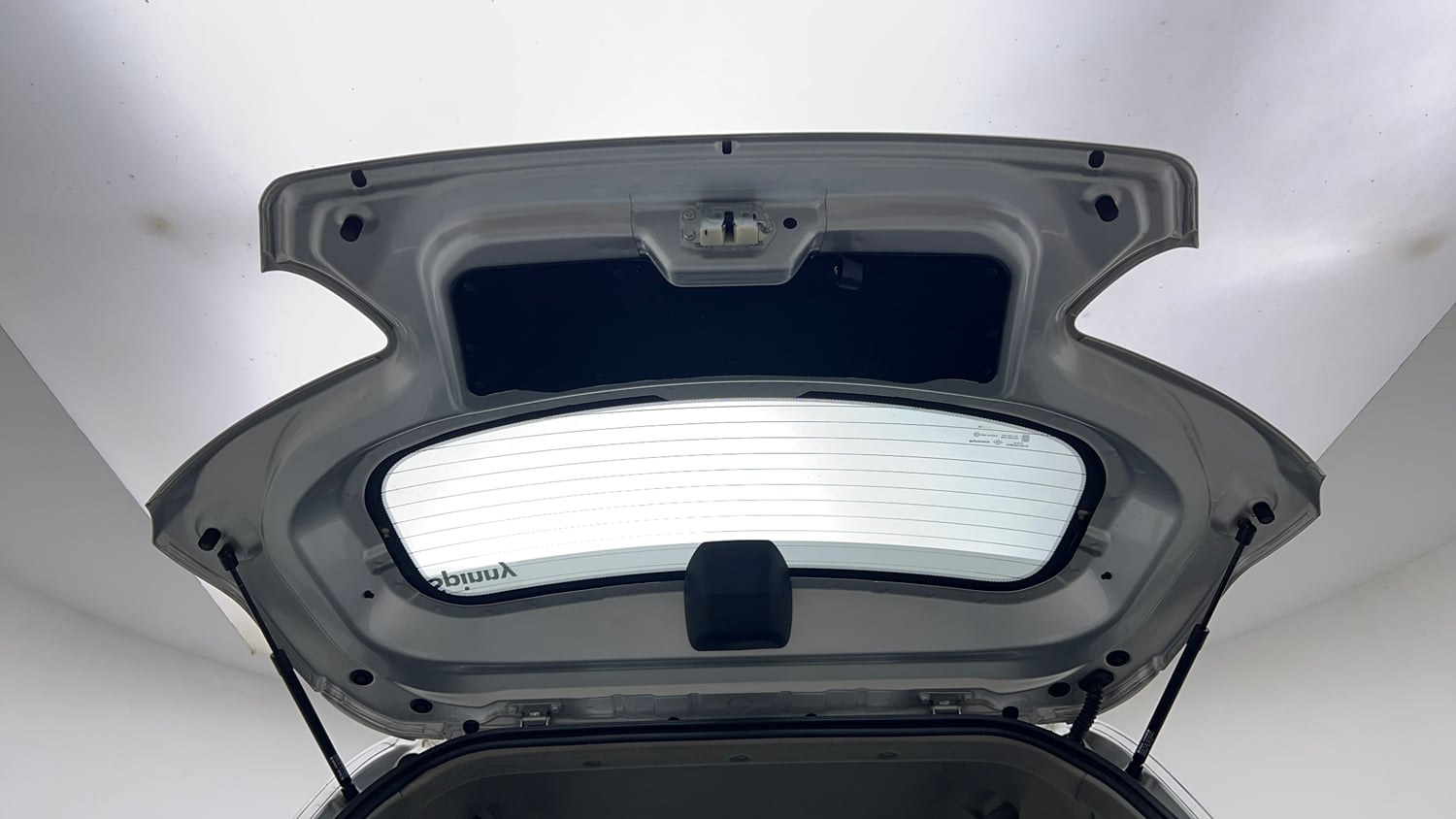 Used 2018 Mahindra KUV100 NXT K6 Plus 6 STR Petrol Manual interior DICKY DOOR OPEN VIEW
