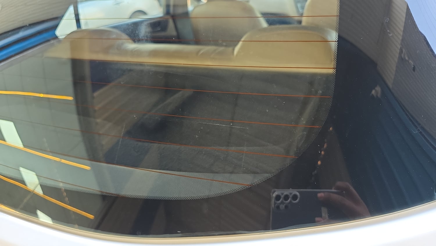 Used 2015 Hyundai Elite i20 Sportz 1.2 (O) Petrol Manual top_features Rear defogger