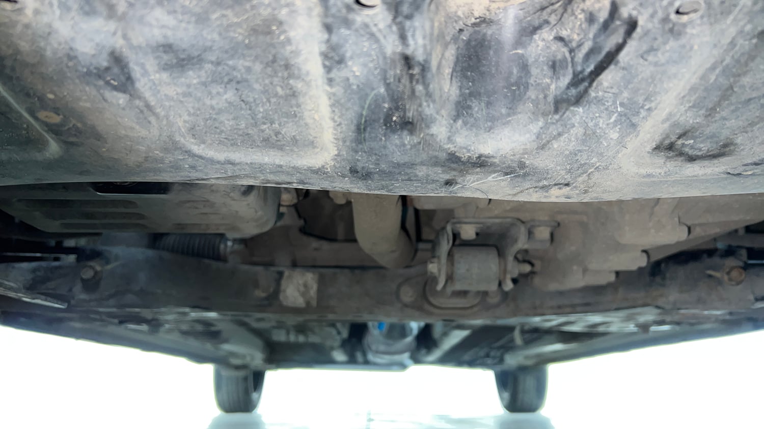 Used 2020 Hyundai New i20 Asta (O) 1.0 Turbo DCT Petrol Automatic extra FRONT LEFT UNDERBODY VIEW