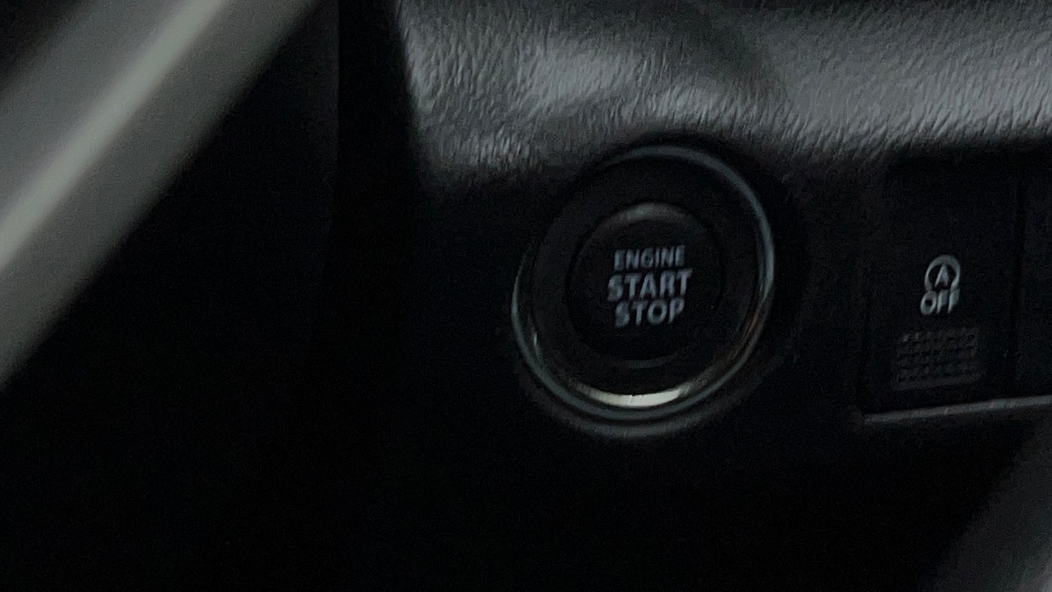 Used 2018 Maruti Suzuki S-Cross Zeta 1.3 Diesel Manual top_features Keyless start