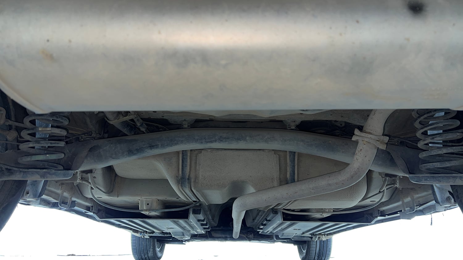 Used 2018 Maruti Suzuki S-Cross Zeta 1.3 Diesel Manual extra REAR UNDERBODY VIEW (TAKEN FROM REAR)