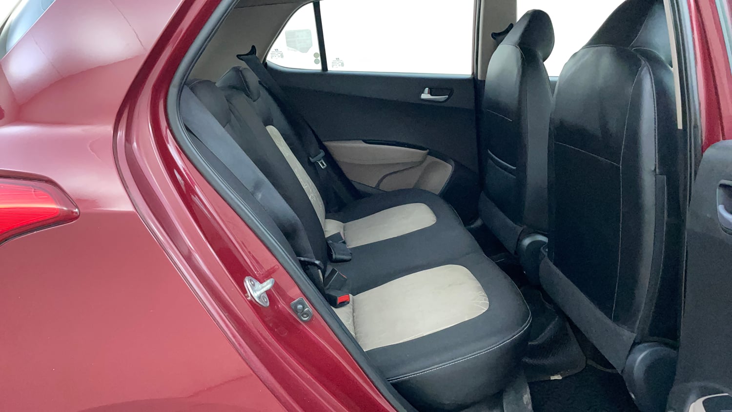 Used 2016 Hyundai Grand i10 Sportz 1.2 Kappa VTVT Petrol Manual interior RIGHT SIDE REAR DOOR CABIN VIEW