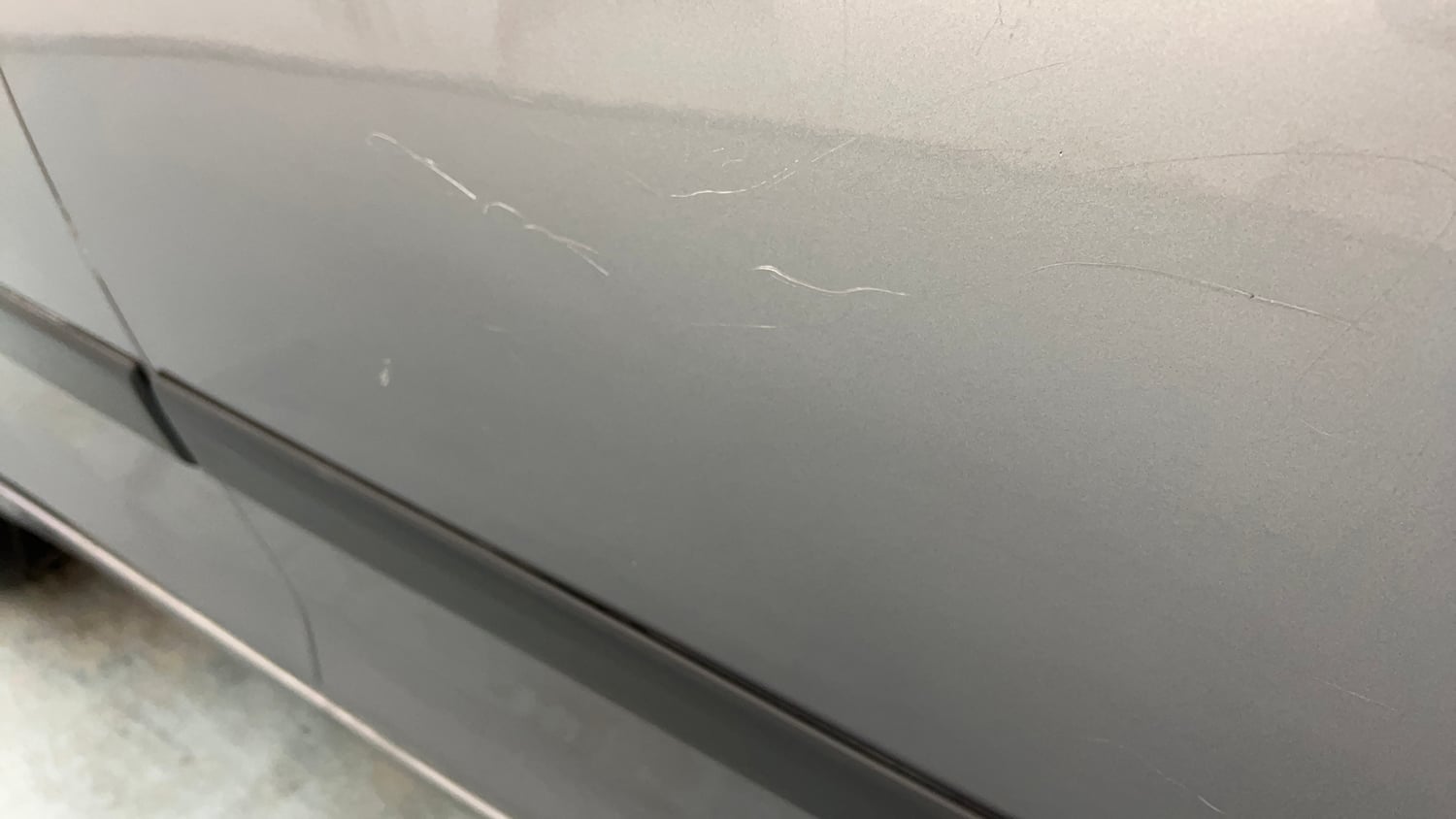 Used 2013 Maruti Suzuki Swift VXi Petrol Manual dents MINOR SCRATCH
