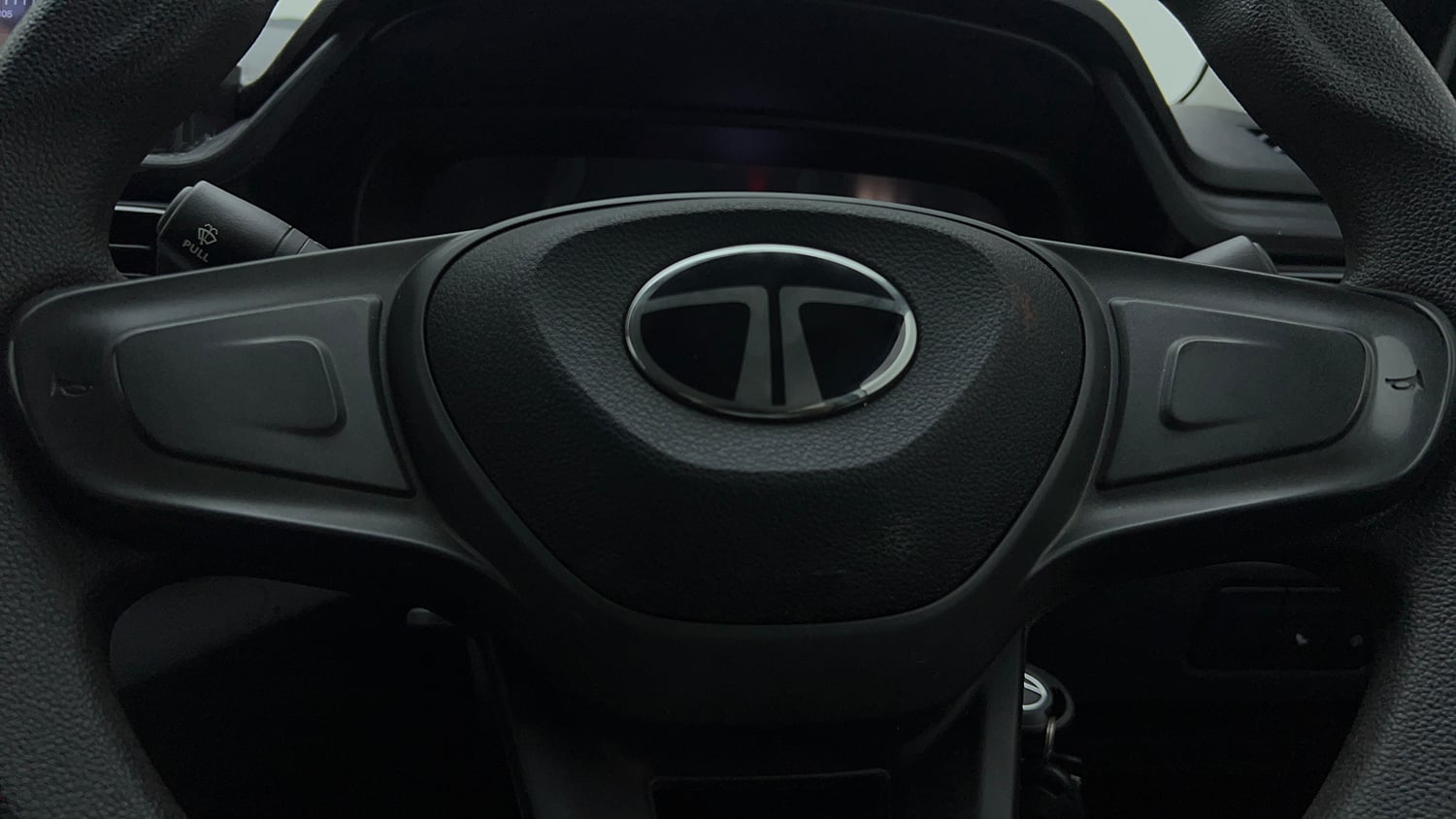 Used 2024 Tata Punch Pure MT Petrol Manual top_features Airbags