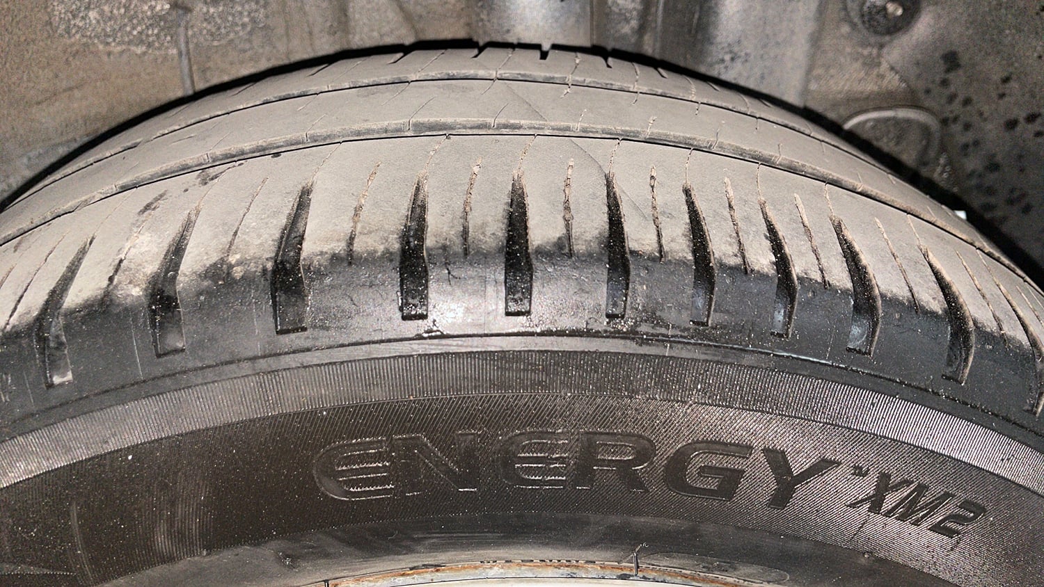 Used 2016 Hyundai Elite i20 Sportz 1.4 CRDI Diesel Manual tyres LEFT REAR TYRE TREAD VIEW