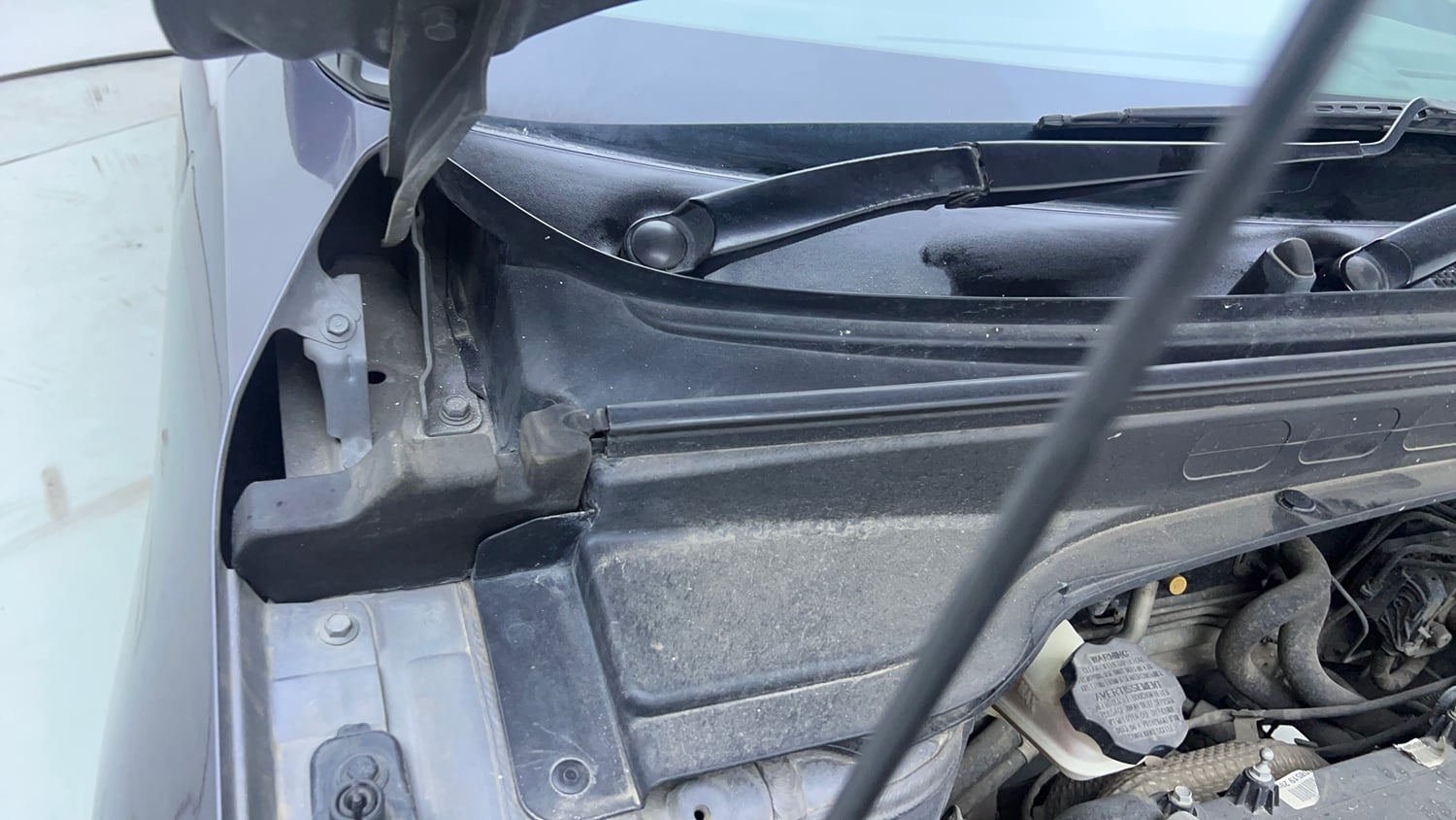 Used 2018 Hyundai Creta SX Plus 1.6  Petrol Petrol Manual engine ENGINE RIGHT SIDE HINGE & APRON VIEW