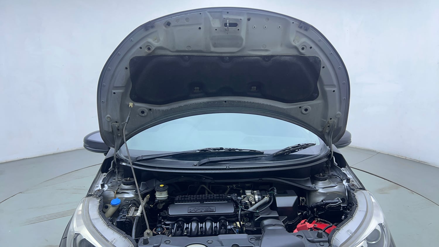 Used 2017 Honda BR-V VX Petrol Petrol Manual engine ENGINE & BONNET OPEN FRONT VIEW