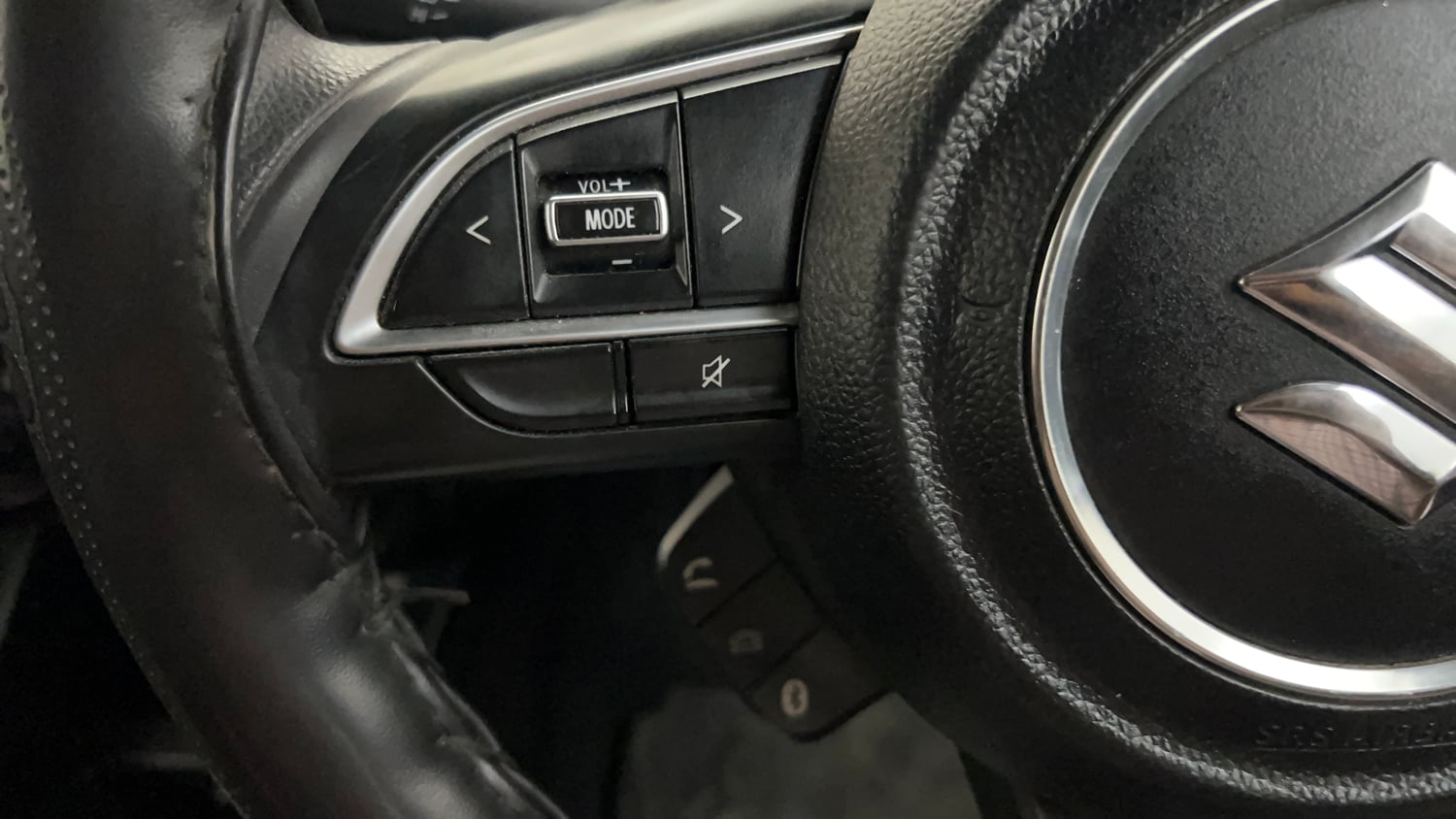 Used 2022 Maruti Suzuki Swift VXi Petrol Manual top_features Steering mounted controls