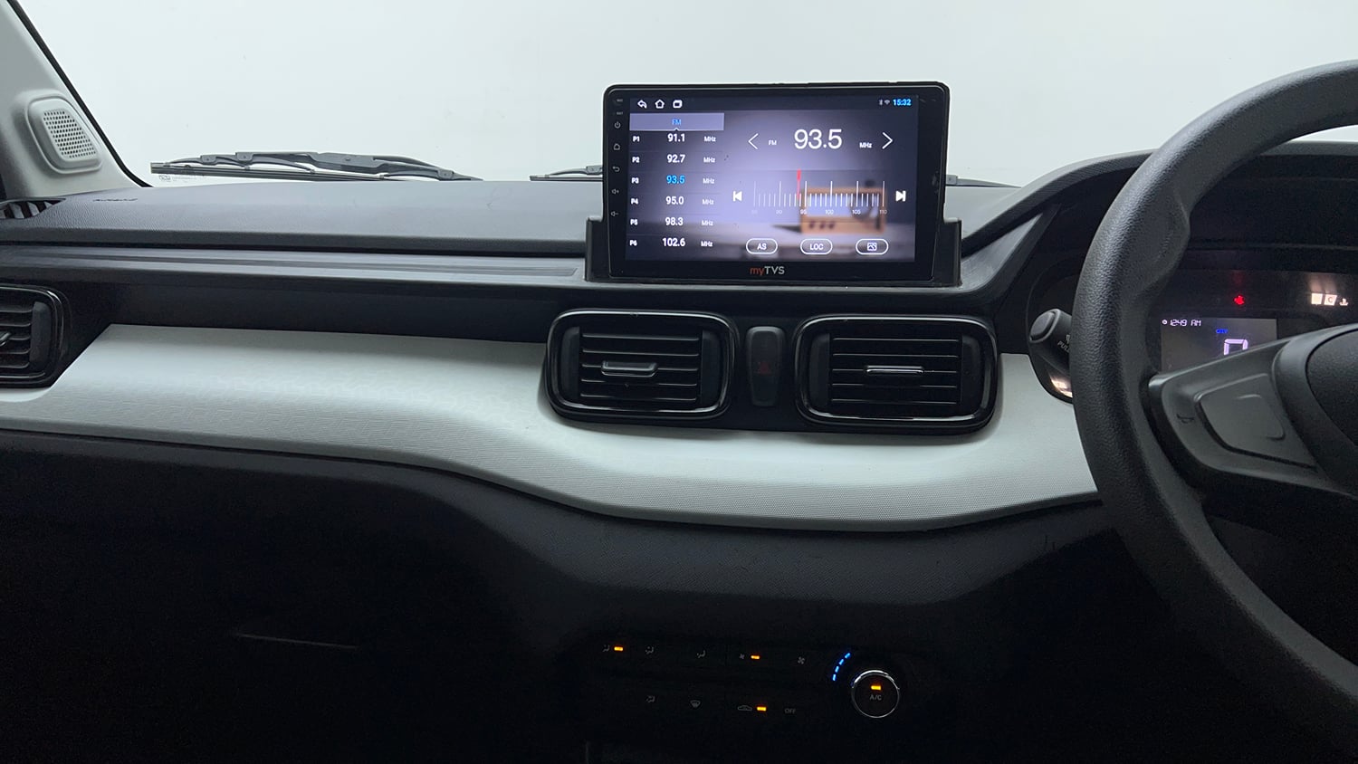 Used 2024 Tata Punch Pure MT Petrol Manual interior MUSIC SYSTEM & AC CONTROL VIEW