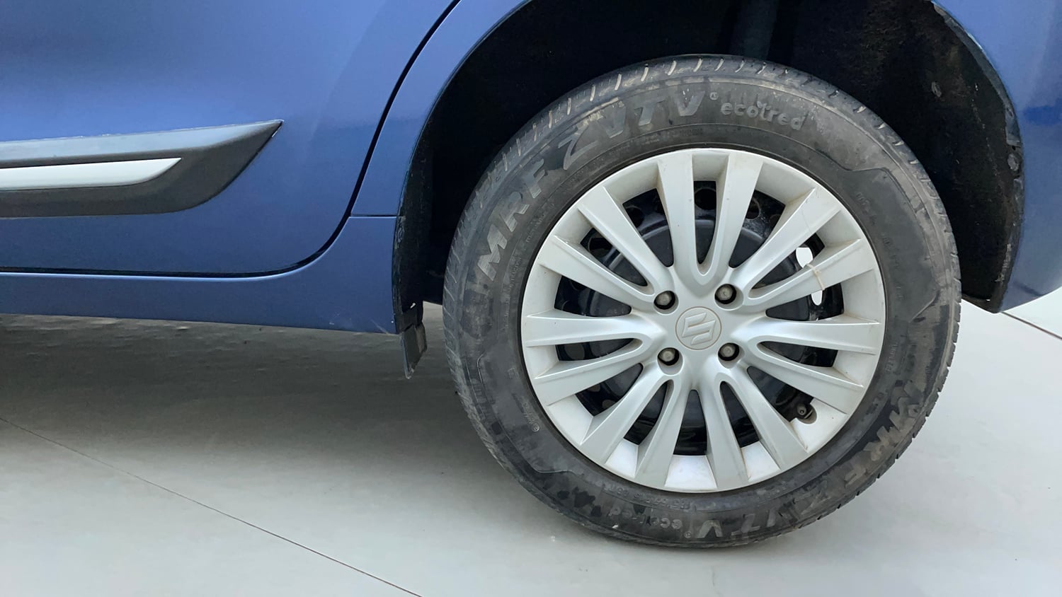 Used 2019 Maruti Suzuki Baleno Delta Petrol Manual tyres LEFT REAR TYRE RIM VIEW
