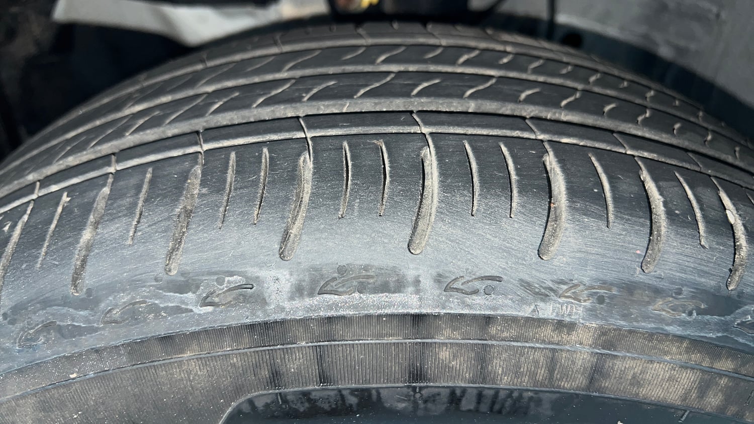 Used 2024 Honda City SV Petrol MT Petrol Manual tyres LEFT FRONT TYRE TREAD VIEW
