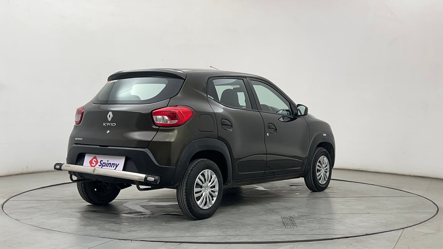 Used 2016 Renault Kwid RXT Petrol Manual exterior RIGHT REAR CORNER VIEW