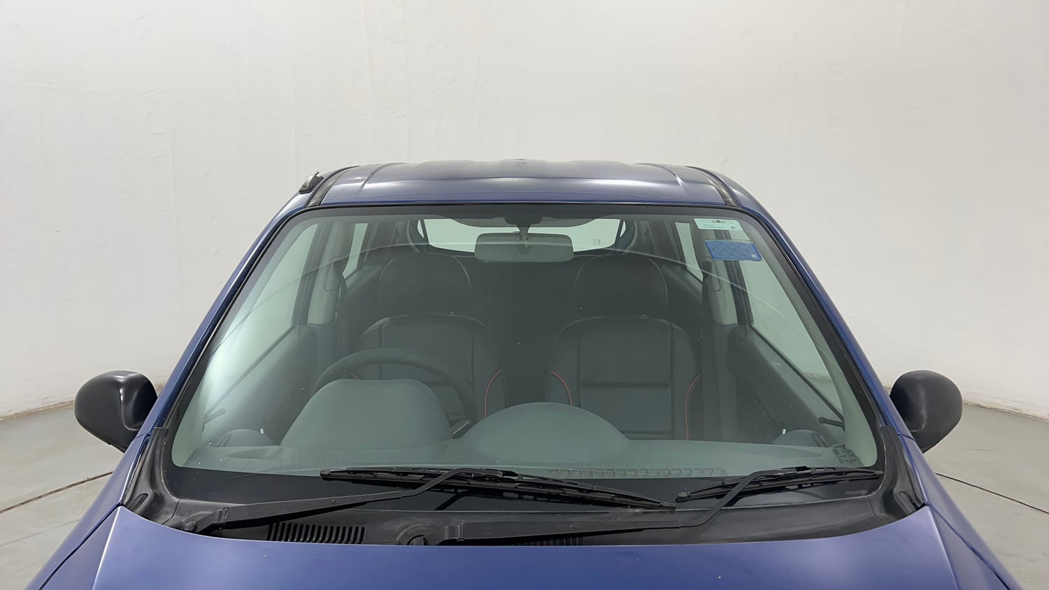 Used 2016 Maruti Suzuki Alto 800 Lxi Petrol Manual exterior FRONT WINDSHIELD VIEW