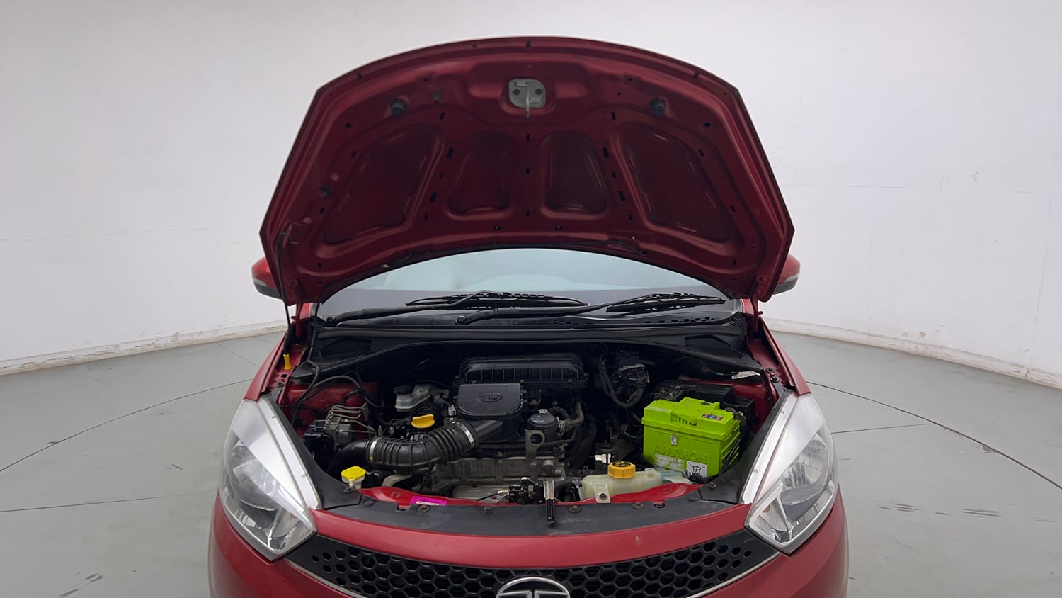 Used 2018 Tata Tiago Revotron XZA Petrol Automatic engine ENGINE & BONNET OPEN FRONT VIEW
