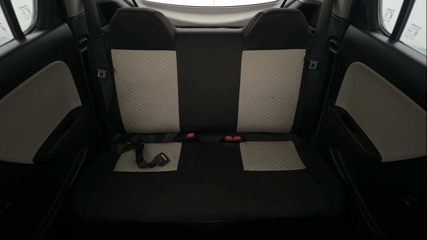 Used 2019 Maruti Suzuki Alto 800 VXi Petrol Manual interior REAR SEAT CONDITION VIEW