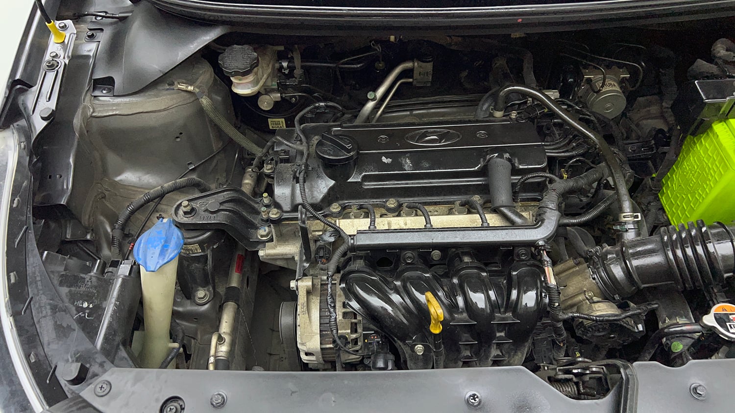 Used 2016 Hyundai Elite i20 Sportz 1.2 Petrol Manual engine ENGINE RIGHT SIDE VIEW