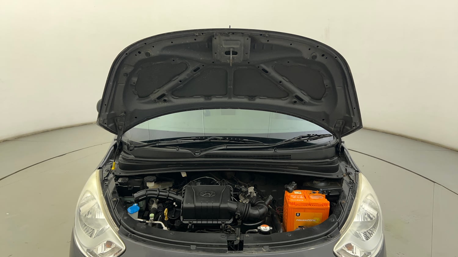 Used 2014 Hyundai i10 Magna 1.1 iRDE2 Petrol Manual engine ENGINE & BONNET OPEN FRONT VIEW