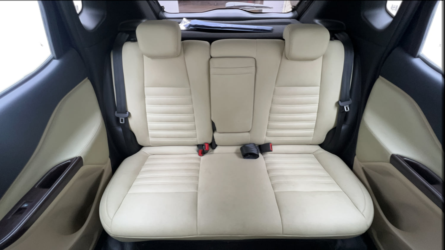 Used 2022 Nissan Magnite XV Turbo CVT Petrol Automatic interior REAR SEAT CONDITION VIEW