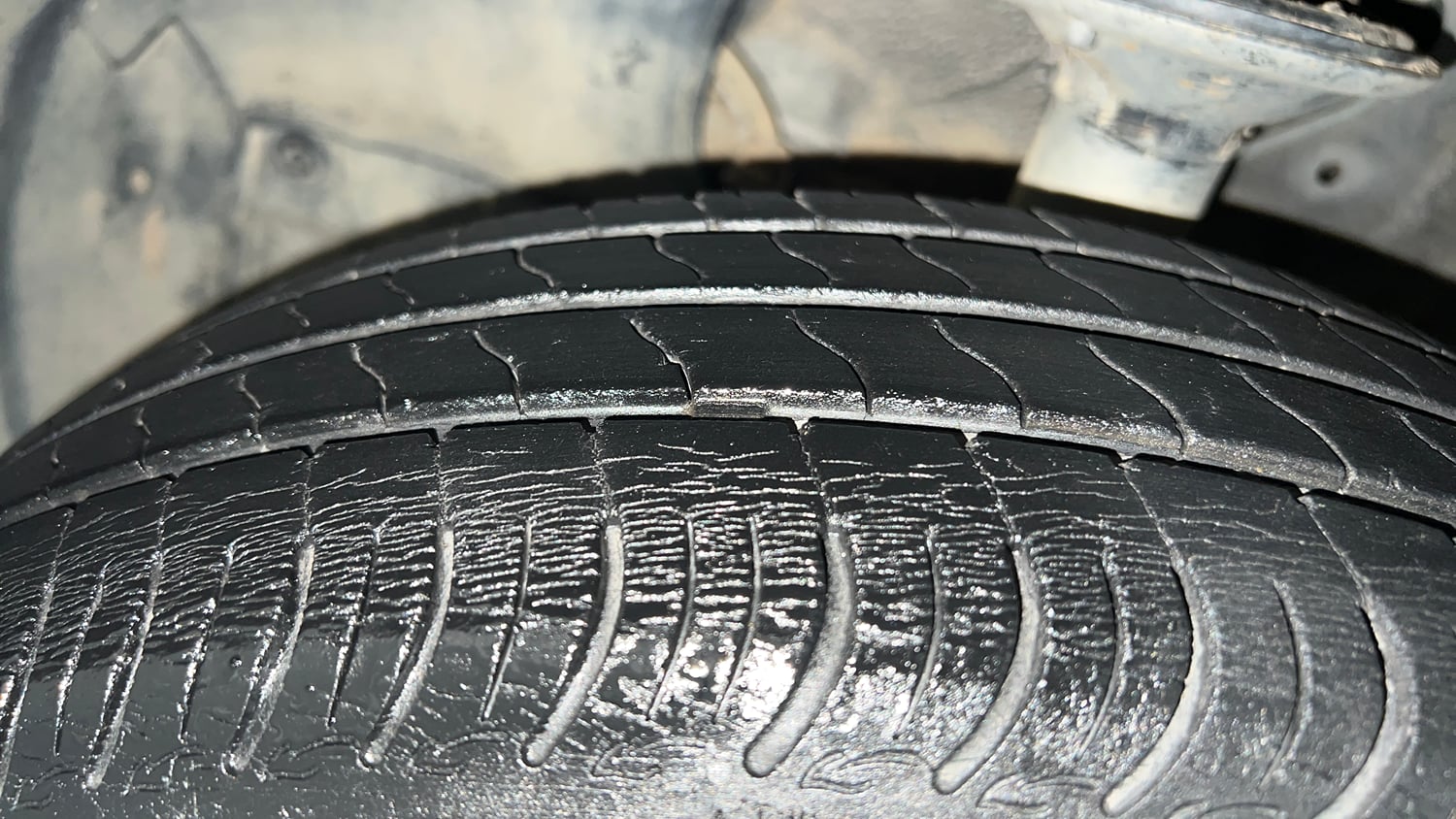 Used 2023 Maruti Suzuki Wagon R ZXI Plus 1.2 Petrol Manual tyres LEFT FRONT TYRE TREAD VIEW