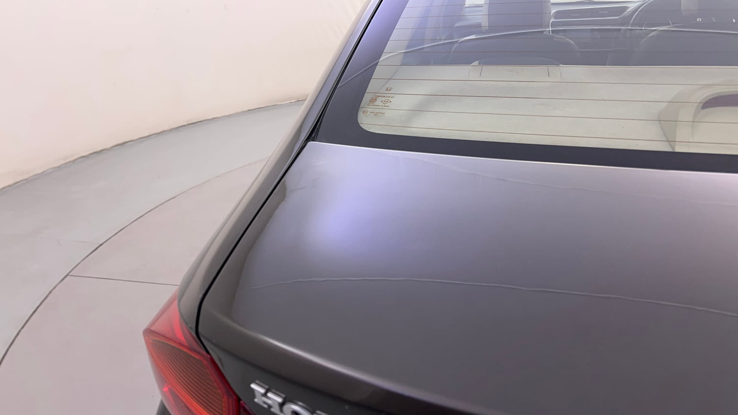 Used 2016 Honda City V Petrol Manual dents MINOR SCRATCH