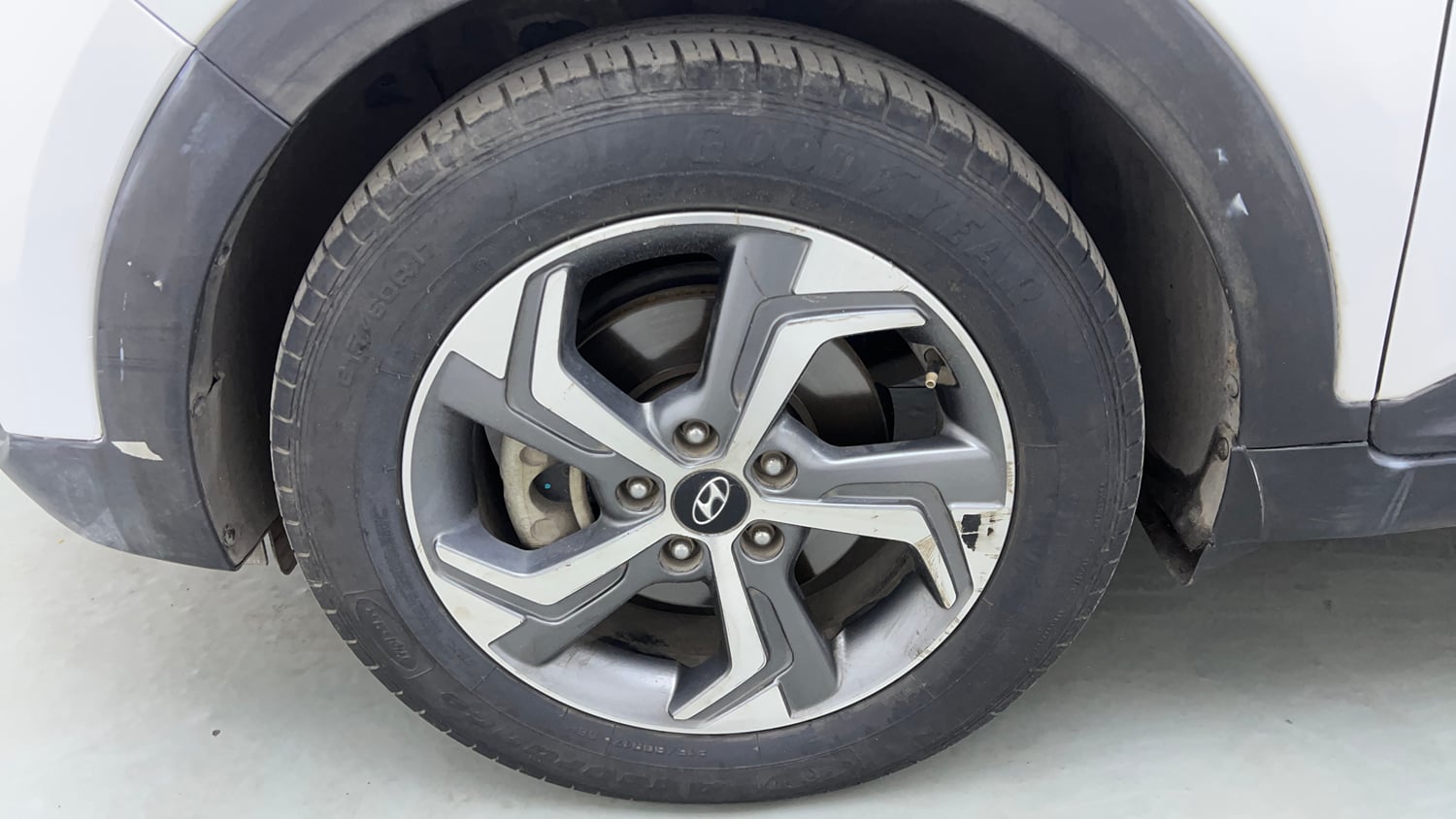 Used 2019 Hyundai Creta SX 1.6 AT Petrol Petrol Automatic tyres LEFT FRONT TYRE RIM VIEW
