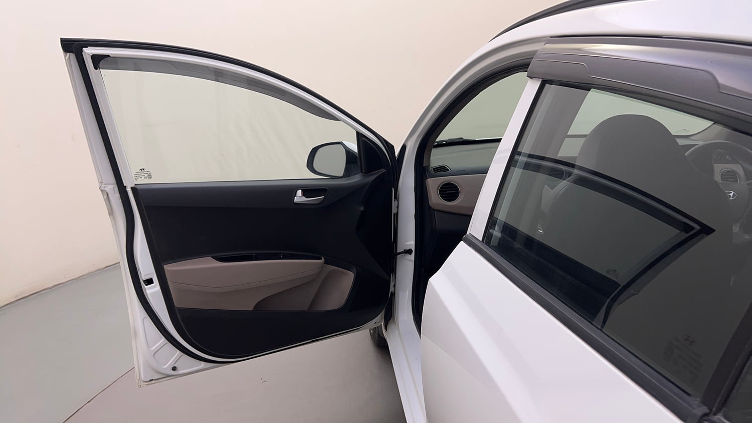 Used 2019 Hyundai Grand i10 Sportz 1.2 Kappa VTVT Petrol Manual interior LEFT FRONT DOOR OPEN VIEW