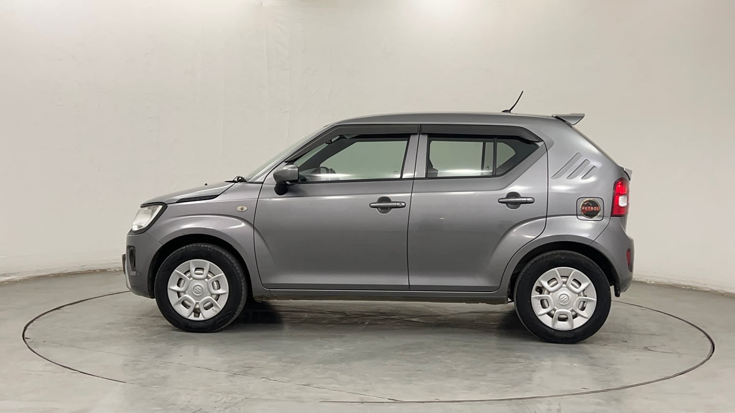 Used 2021 Maruti Suzuki Ignis Sigma 1.2 MT Petrol Manual exterior LEFT SIDE VIEW