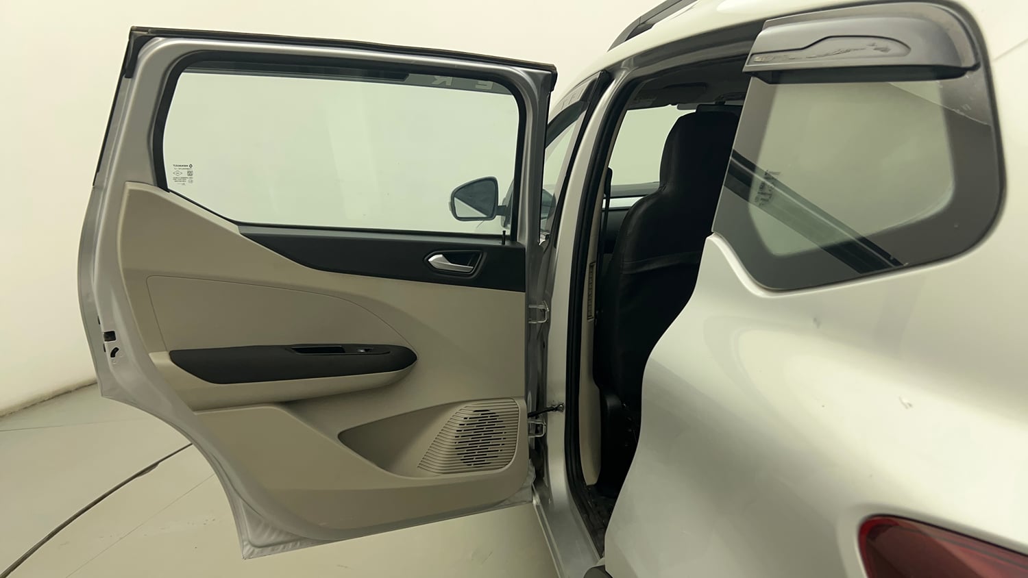 Used 2019 Renault Triber RXZ Petrol Manual interior LEFT REAR DOOR OPEN VIEW