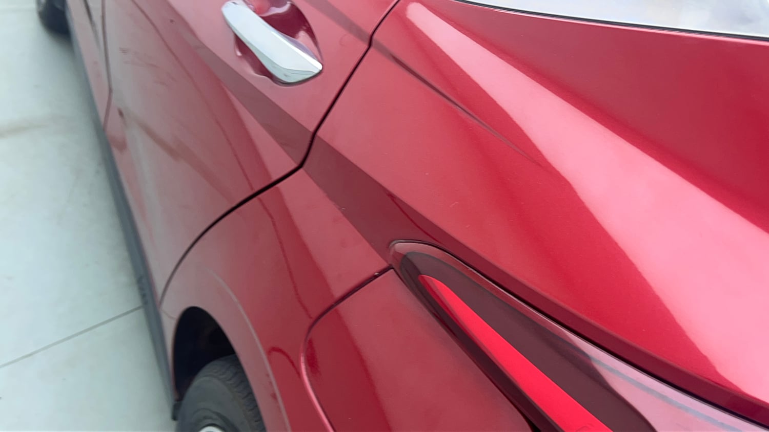 Used 2021 Hyundai i20 Asta 1.2 IVT Petrol Automatic dents MINOR DENT