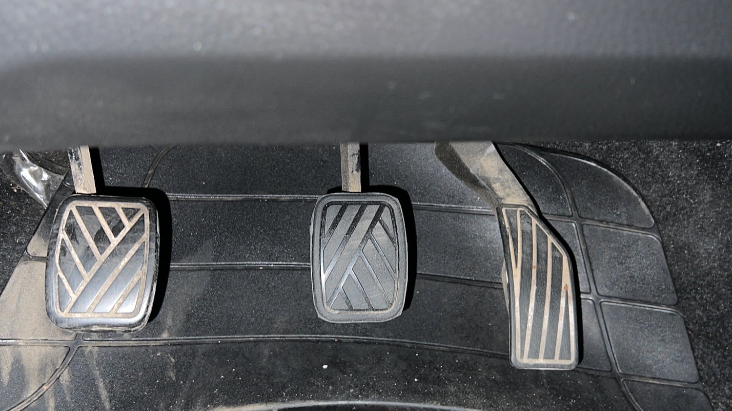 Used 2016 Maruti Suzuki Swift Lxi (O) Petrol Manual interior PEDALS VIEW