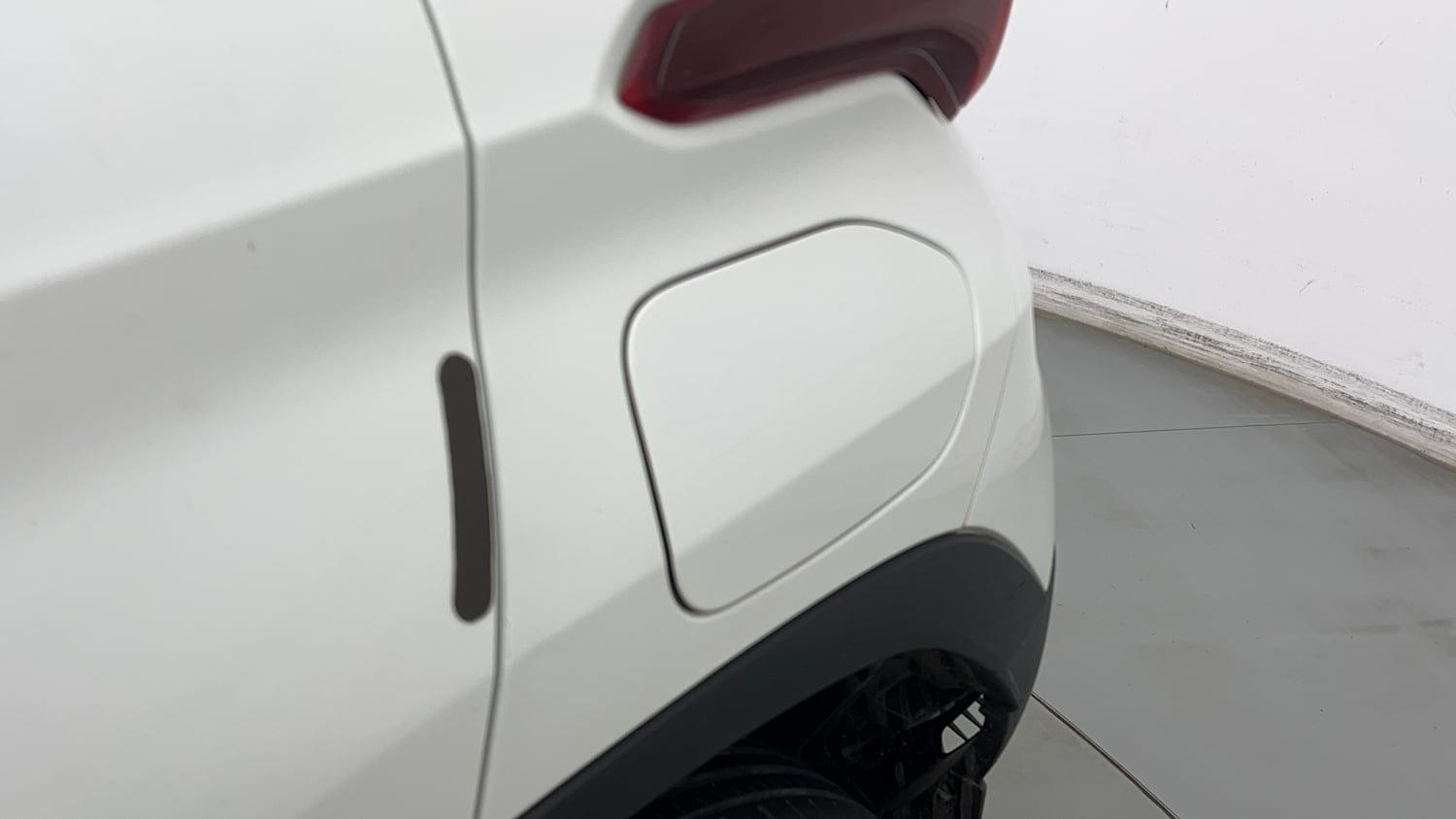 Used 2024 Tata Punch Pure MT Petrol Manual dents MINOR SCRATCH