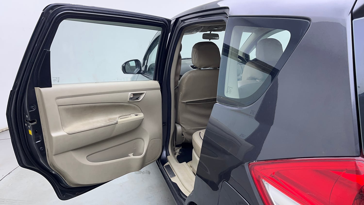 Used 2018 Maruti Suzuki Ertiga ZXI Petrol Manual interior LEFT REAR DOOR OPEN VIEW