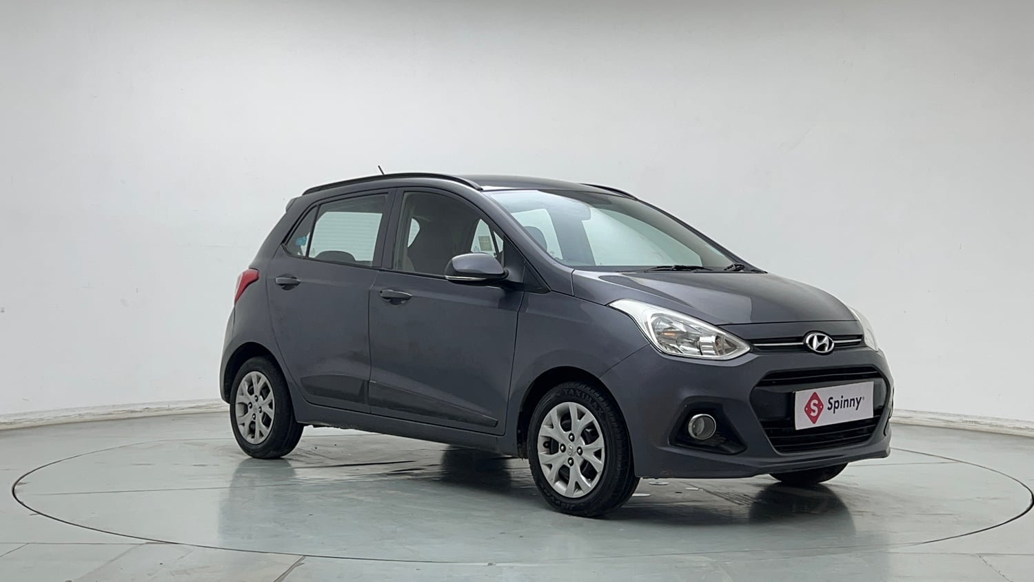 Used 2016 Hyundai Grand i10 Sportz 1.2 Kappa VTVT Petrol Manual exterior RIGHT FRONT CORNER VIEW