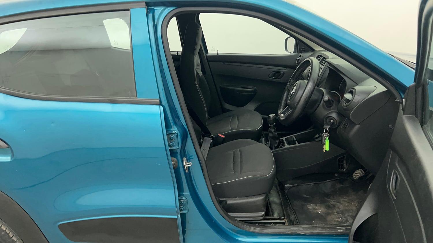 Used 2021 Renault Kwid RXL Petrol Manual interior RIGHT SIDE FRONT DOOR CABIN VIEW